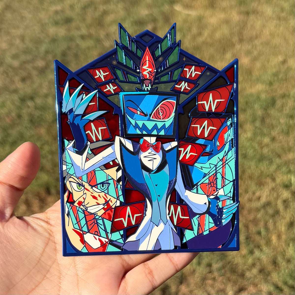 IN HAND : Vox glass
